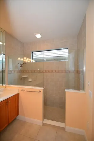 8 Lakeside Drive Palm Coast FL 32137