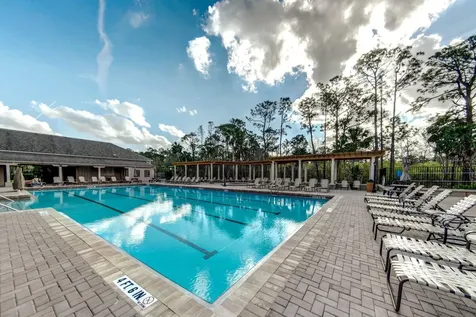 8 Lakeside Drive Palm Coast FL 32137