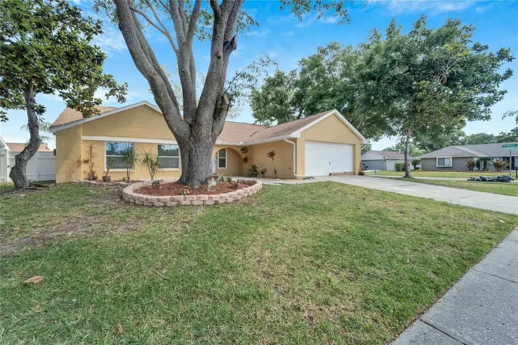 5101 Garden Vale Avenue Tampa FL 33624