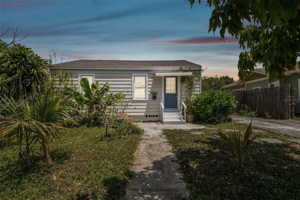 2845 17th Avenue N St Petersburg FL 33713