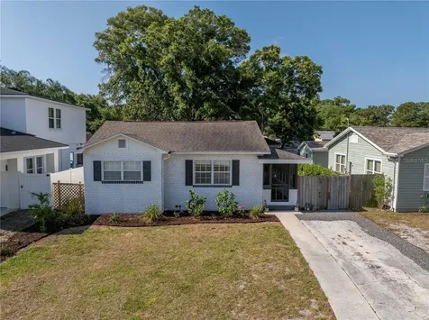 3002 12th Avenue N St Petersburg FL 33713
