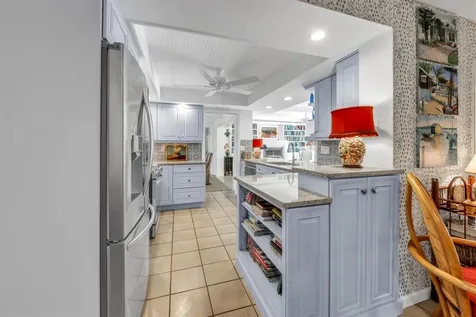 517 74th Street Holmes Beach FL 34217