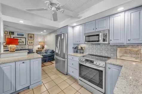 517 74th Street Holmes Beach FL 34217