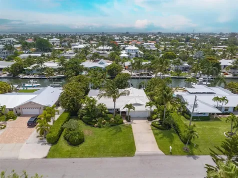 517 74th Street Holmes Beach FL 34217