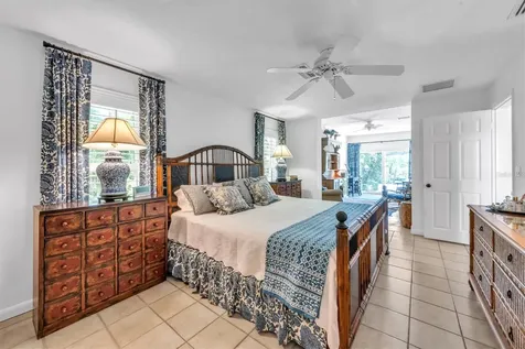 517 74th Street Holmes Beach FL 34217