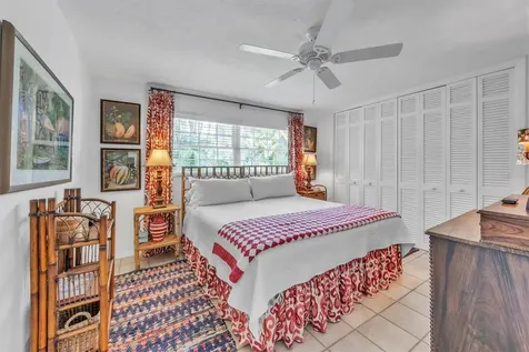 517 74th Street Holmes Beach FL 34217