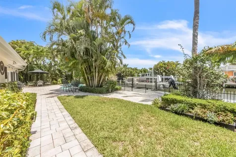 517 74th Street Holmes Beach FL 34217