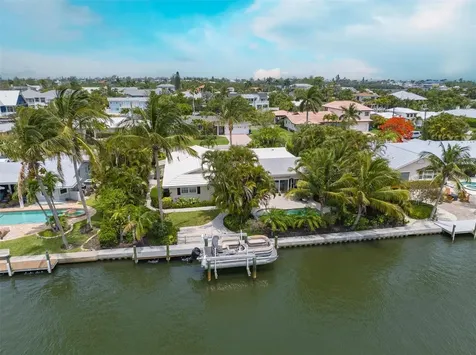 517 74th Street Holmes Beach FL 34217