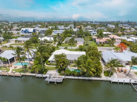 517 74th Street Holmes Beach FL 34217
