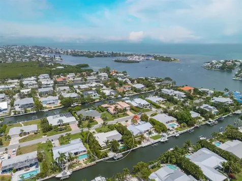 517 74th Street Holmes Beach FL 34217