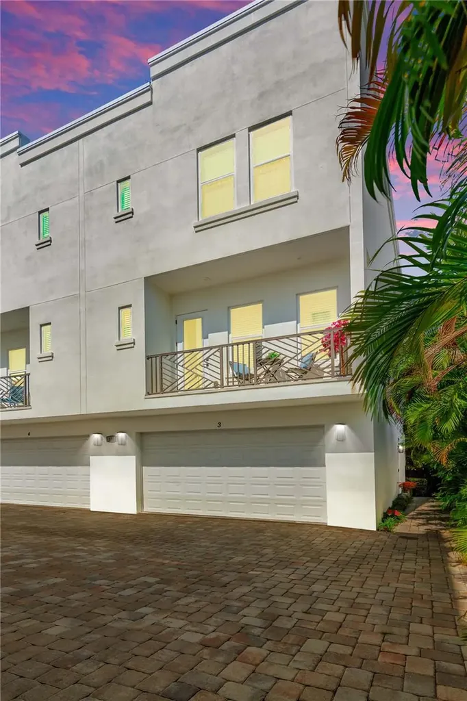 3505 S Macdill Avenue Tampa FL 33629