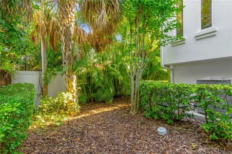 3505 S Macdill Avenue Tampa FL 33629