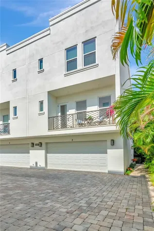 3505 S Macdill Avenue Tampa FL 33629