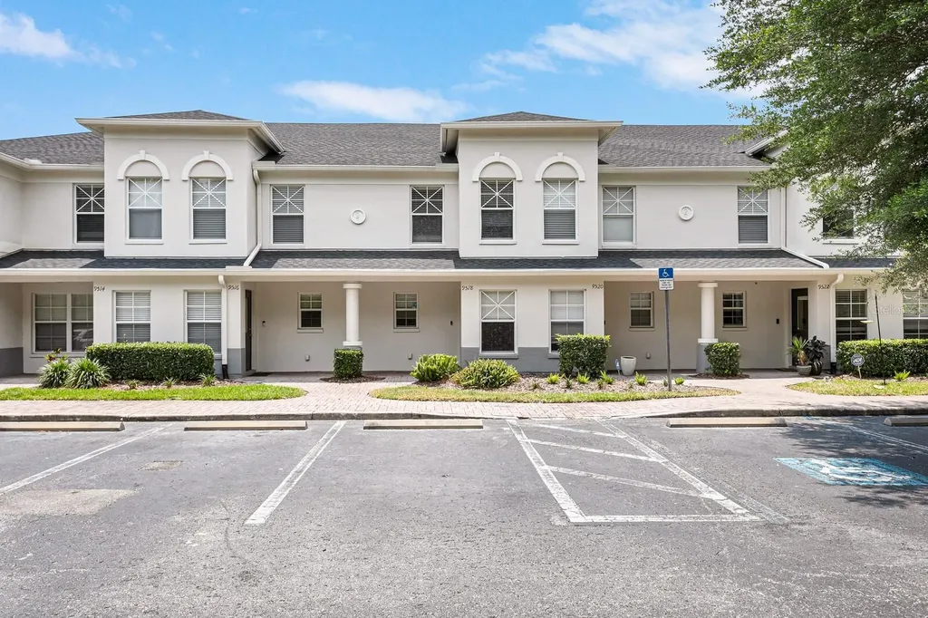 9518 Charlesberg Drive Tampa FL 33635