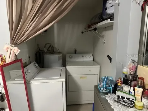 512 61st Avenue Terrace E Bradenton FL 34203
