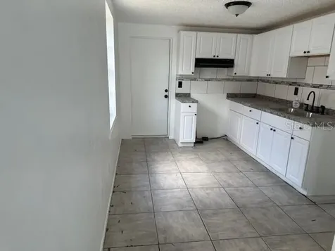 512 61st Avenue Terrace E Bradenton FL 34203