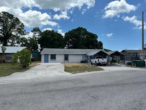 512 61st Avenue Terrace E Bradenton FL 34203