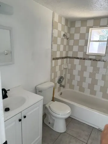 512 61st Avenue Terrace E Bradenton FL 34203
