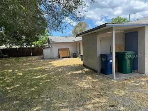 512 61st Avenue Terrace E Bradenton FL 34203
