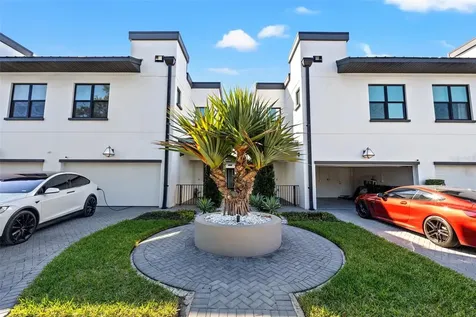 4210 W North A Street Tampa FL 33609