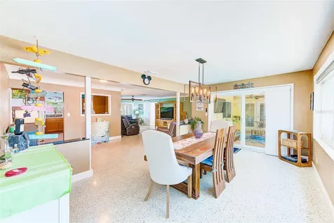 2754 64th Street N St Petersburg FL 33710