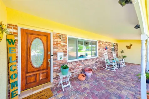 2754 64th Street N St Petersburg FL 33710