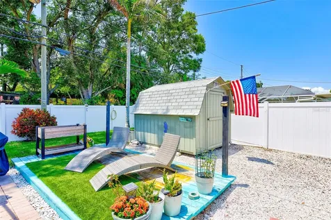 2754 64th Street N St Petersburg FL 33710
