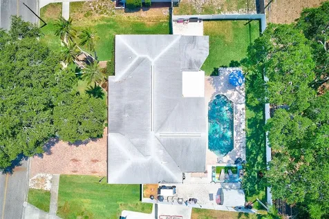 2754 64th Street N St Petersburg FL 33710