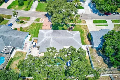 2754 64th Street N St Petersburg FL 33710