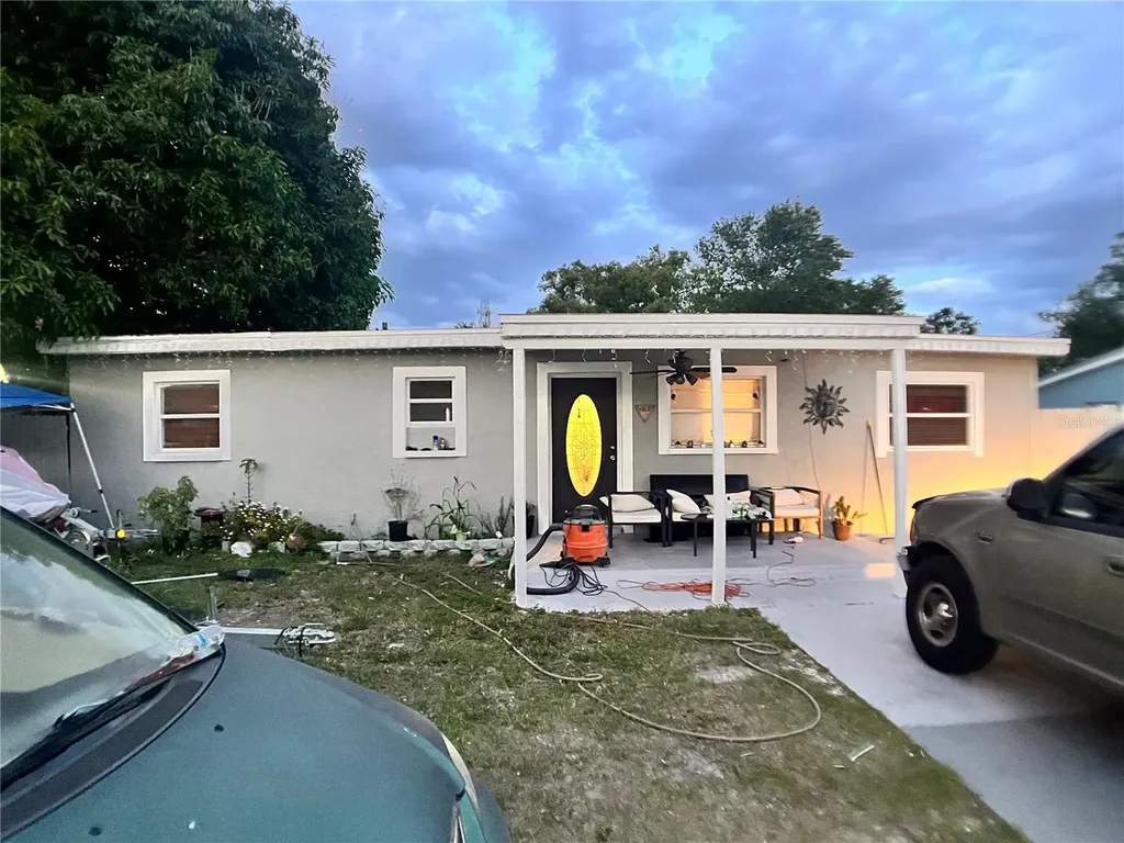 10925 N Florence Avenue Tampa FL 33612