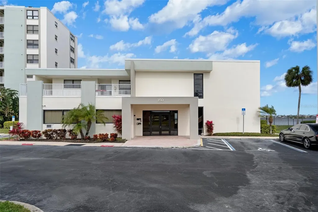 300 Woodette Drive Dunedin FL 34698