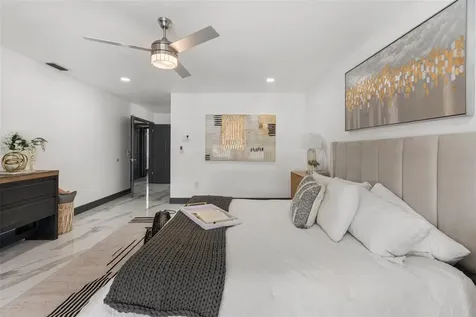 6105 Schooner Way Tampa FL 33615