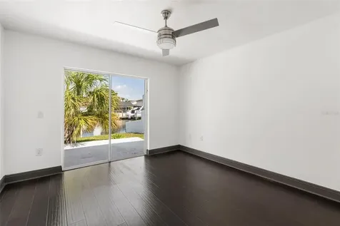 6105 Schooner Way Tampa FL 33615