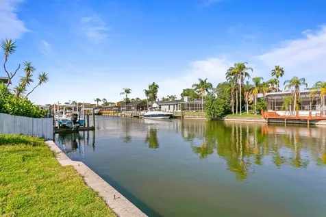 6105 Schooner Way Tampa FL 33615