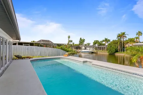 6105 Schooner Way Tampa FL 33615