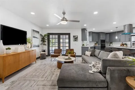 6105 Schooner Way Tampa FL 33615