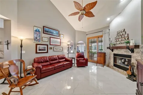 401 Fan Palm Court NE St Petersburg FL 33703