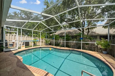 401 Fan Palm Court NE St Petersburg FL 33703