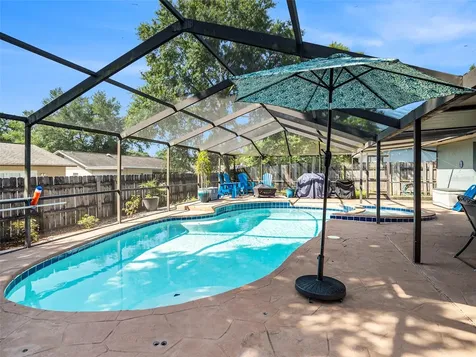 819 Black Knight Drive Valrico FL 33594