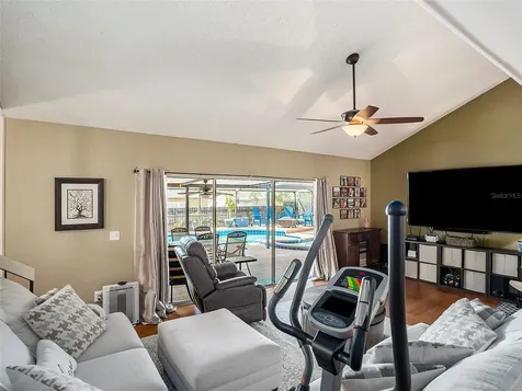 819 Black Knight Drive Valrico FL 33594