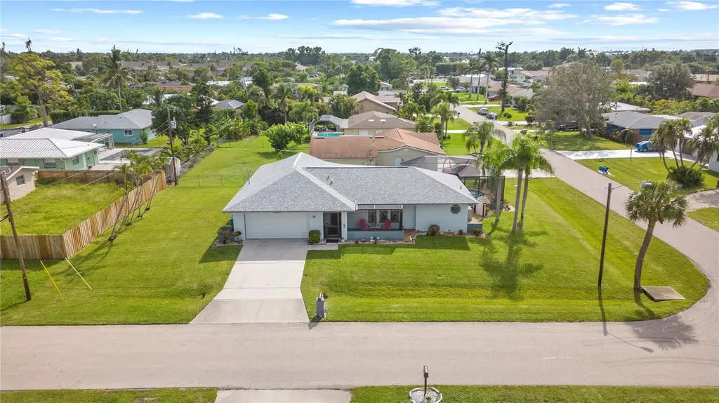 4313 SE 1st Court Cape Coral FL 33904