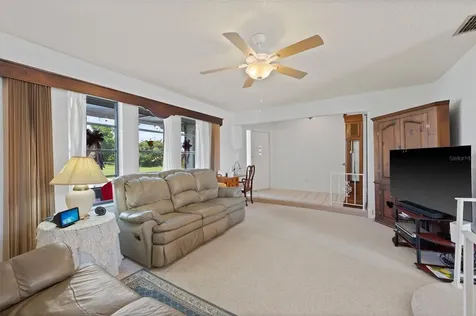4313 SE 1st Court Cape Coral FL 33904