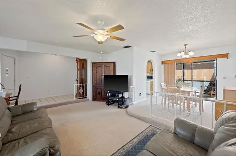 4313 SE 1st Court Cape Coral FL 33904