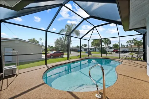 4313 SE 1st Court Cape Coral FL 33904