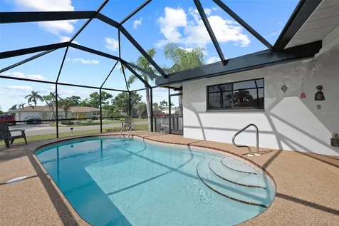 4313 SE 1st Court Cape Coral FL 33904