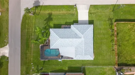 4313 SE 1st Court Cape Coral FL 33904