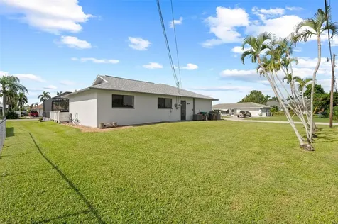 4313 SE 1st Court Cape Coral FL 33904