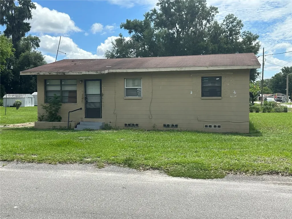 525 S Seminole Avenue Fort Meade FL 33841
