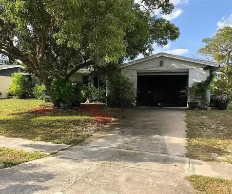 5617 Riddle Road Holiday FL 34690