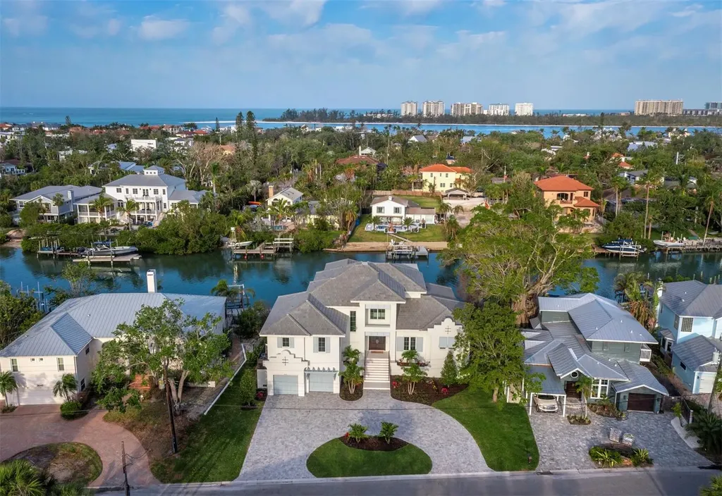 3550 Flamingo Avenue Sarasota FL 34242